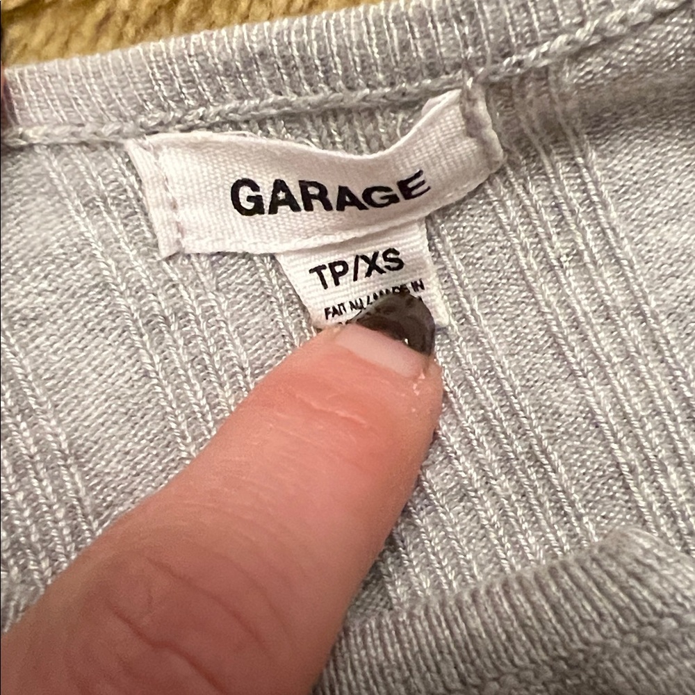 Garage | Women’s Size XS Gray Ribbed Button-Up Cardigan - Picture 2 of 5